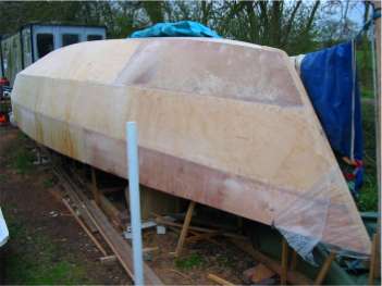 CW975 multi-chine plywood boat plans for amateur builders